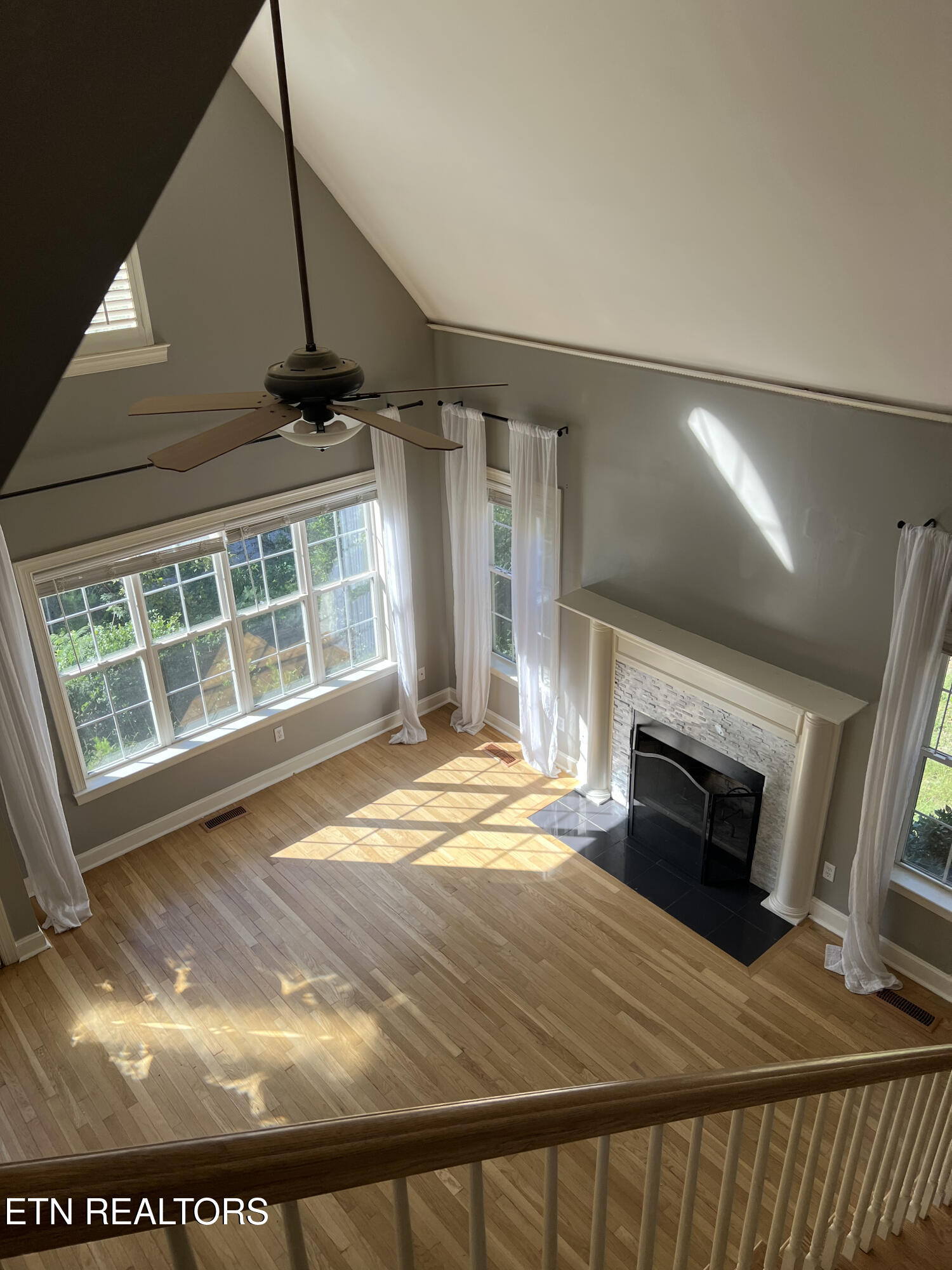 Chattanooga, Tennessee 37405, United States, 3 Bedrooms Bedrooms, ,2 BathroomsBathrooms,Residential,Active,219829