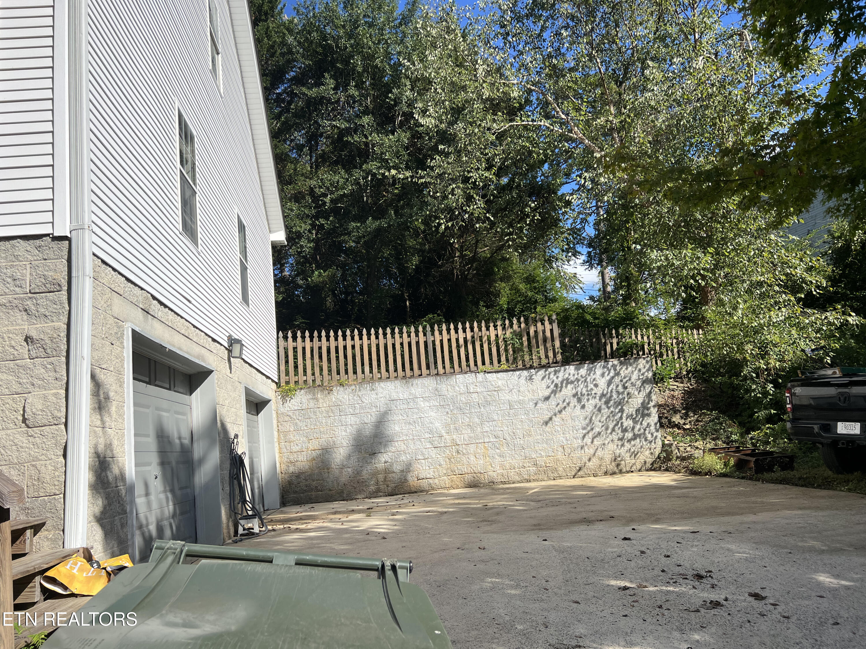 Chattanooga, Tennessee 37405, United States, 3 Bedrooms Bedrooms, ,2 BathroomsBathrooms,Residential,Active,219829