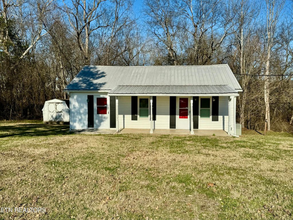 Photo of 3058 W Old A J Hwy, Strawberry Plains, TN 37871 (MLS # 1286314)
