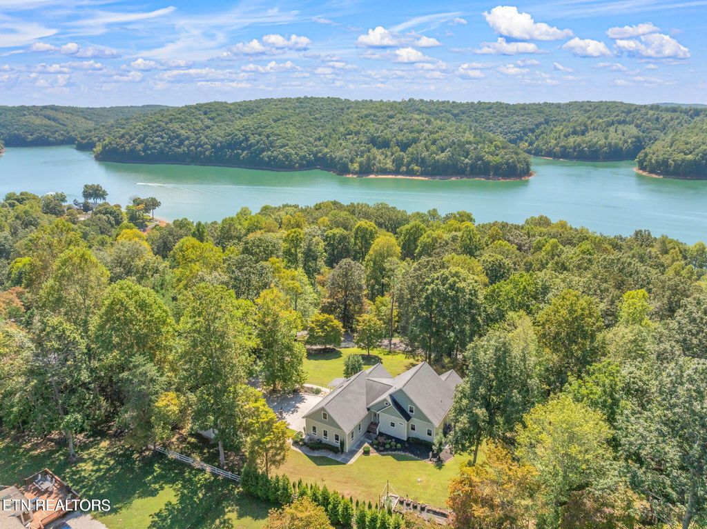 Photo of 209 Bucks And Doe Ln, LaFollette, TN 37766 (MLS # 1313925)