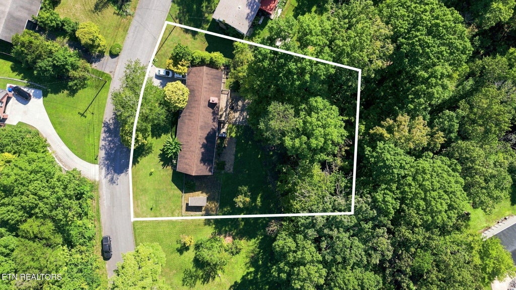 Photo of 131 Cumberland View Drive, Oak Ridge, TN 37830 (MLS # 1354180)