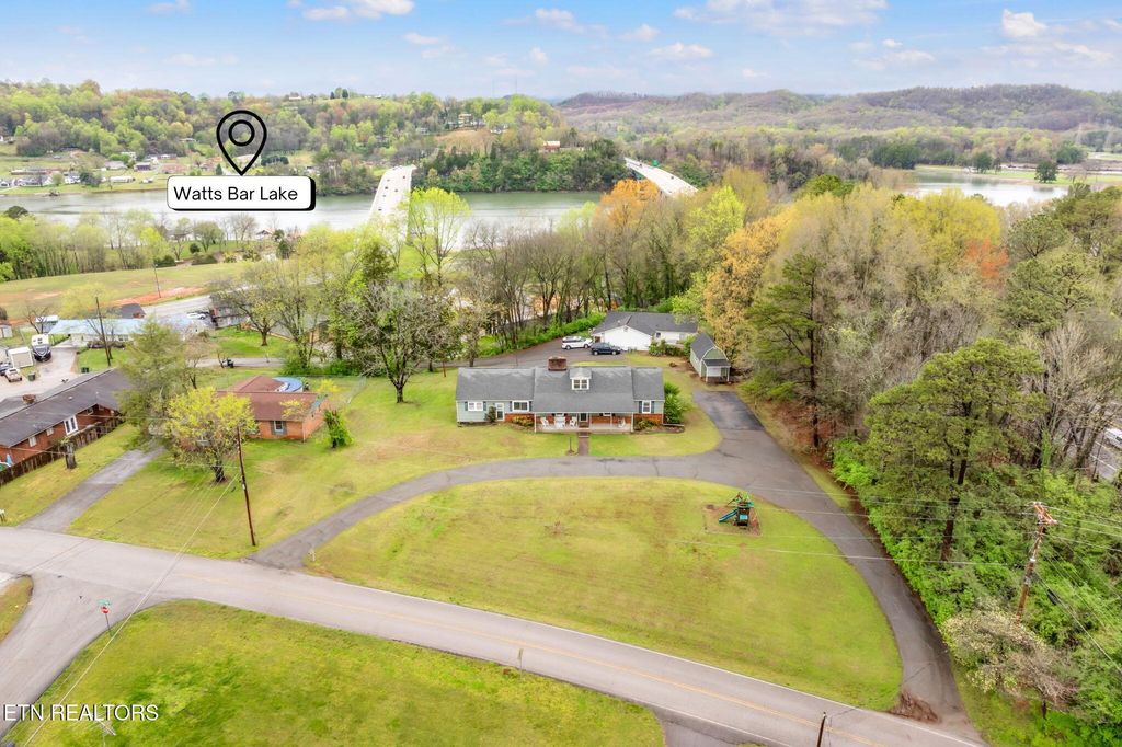 Photo of 942 Patton Ferry Rd, Kingston, TN 37763 (MLS # 1295909)