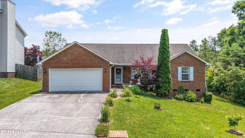 Photo of 1122 Fox Ridge Drive, Powell, TN 37849 (MLS # 1303189)