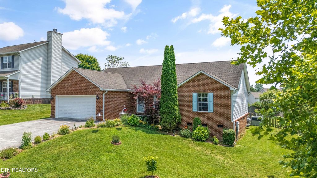 Photo of 1122 Fox Ridge Drive, Powell, TN 37849 (MLS # 1303189)