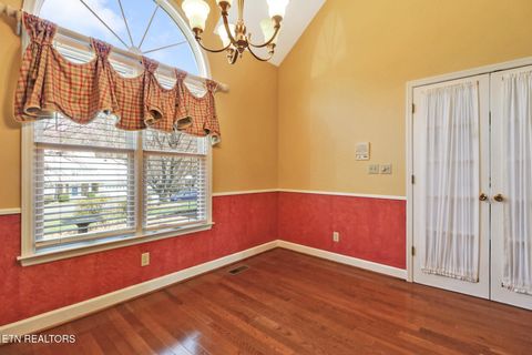 Tiny photo for 105 W Melbourne Rd, Oak Ridge, TN 37830 (MLS # 1319206)