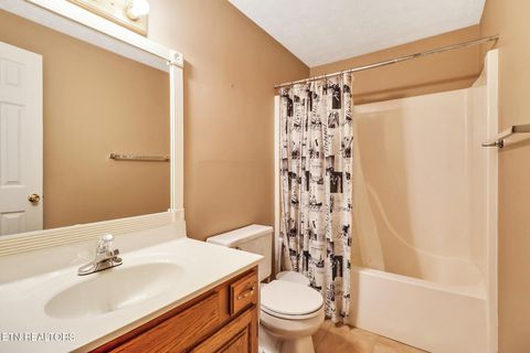 Tiny photo for 105 W Melbourne Rd, Oak Ridge, TN 37830 (MLS # 1319206)