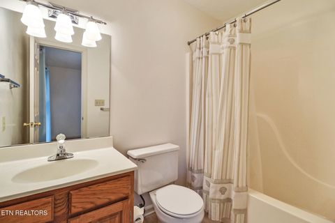 Tiny photo for 105 W Melbourne Rd, Oak Ridge, TN 37830 (MLS # 1319206)