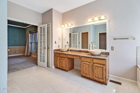 Tiny photo for 105 W Melbourne Rd, Oak Ridge, TN 37830 (MLS # 1319206)