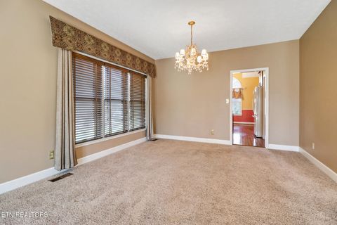 Tiny photo for 105 W Melbourne Rd, Oak Ridge, TN 37830 (MLS # 1319206)