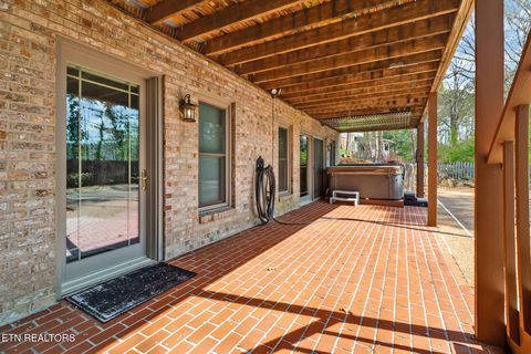 Tiny photo for 105 W Melbourne Rd, Oak Ridge, TN 37830 (MLS # 1319206)