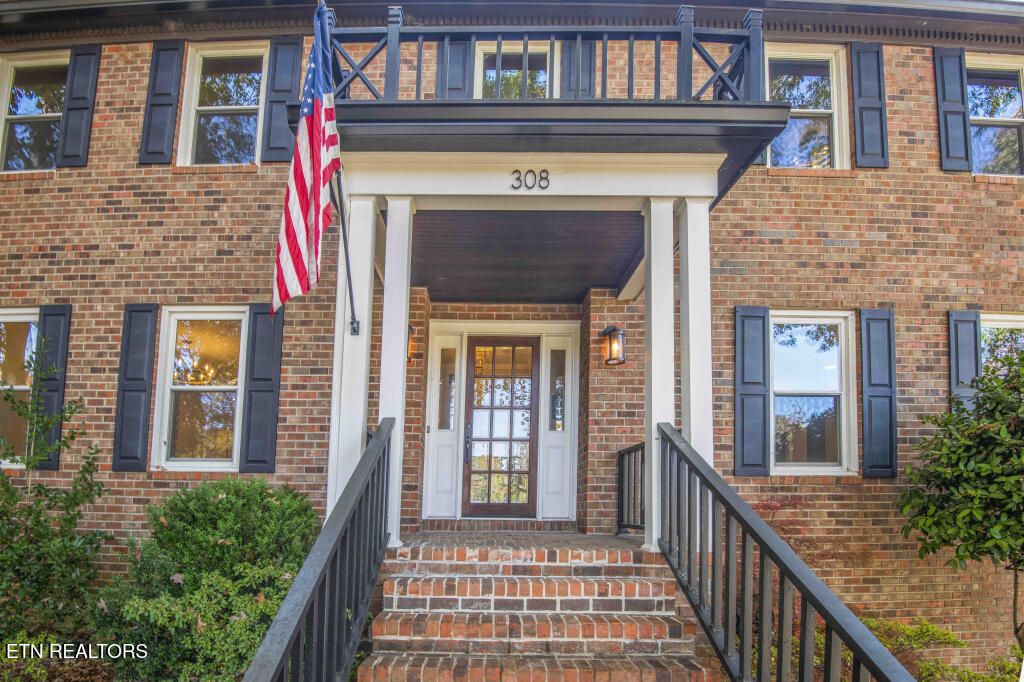 Photo of 308 Timberhill Court, Knoxville, TN 37934 (MLS # 1321213)