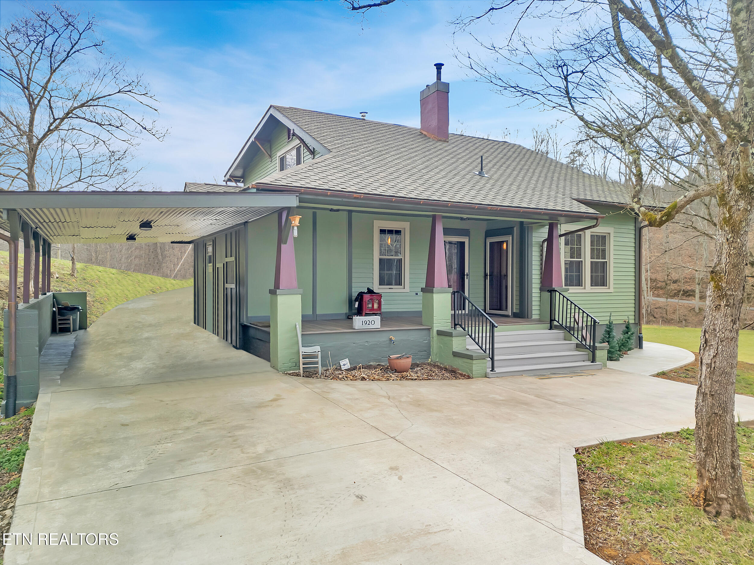 1266 S Knob Creek Rd