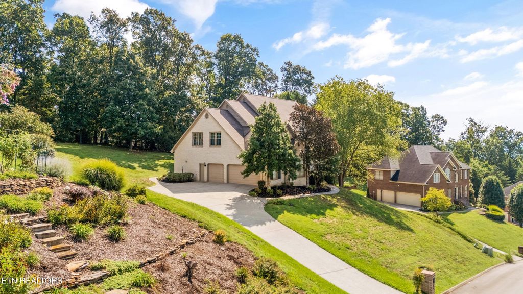 Photo of 624 Valley Hill Lane, Knoxville, TN 37922 (MLS # 1312591)