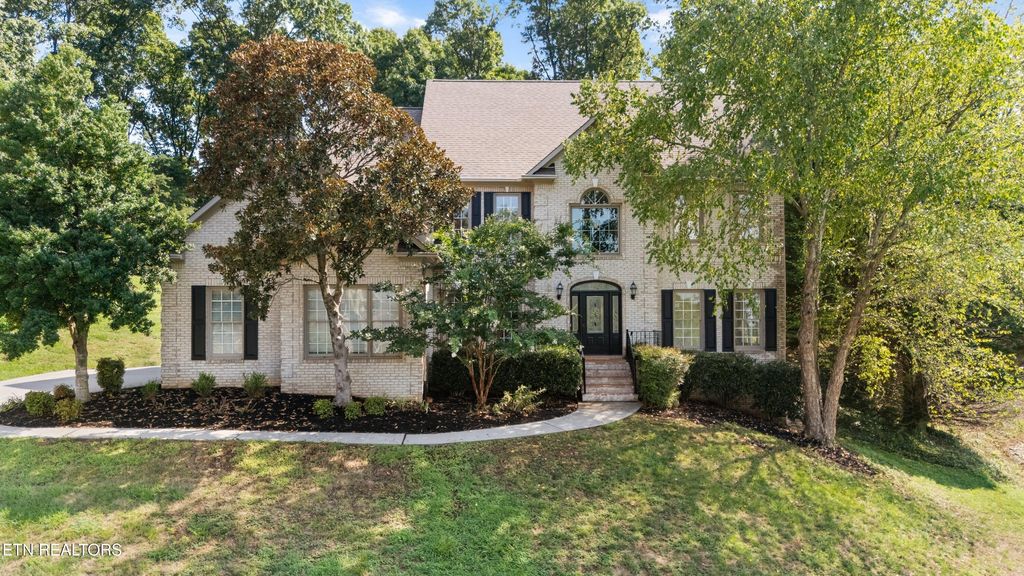 Photo of 624 Valley Hill Lane, Knoxville, TN 37922 (MLS # 1312591)