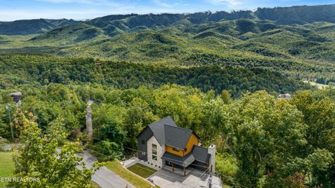 Tiny photo for 855 Deer Path LN Ln, Gatlinburg, TN 37738 (MLS # 1319166)