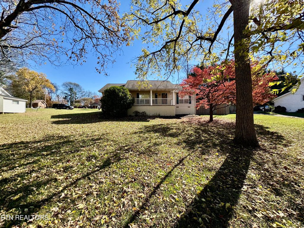 Photo of 1710 Sevierville Rd, Maryville, TN 37804 (MLS # 1322236)