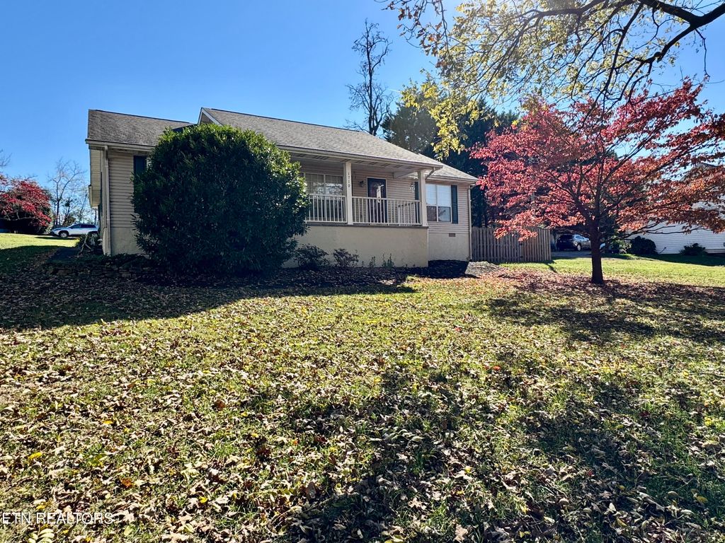 Photo of 1710 Sevierville Rd, Maryville, TN 37804 (MLS # 1322236)