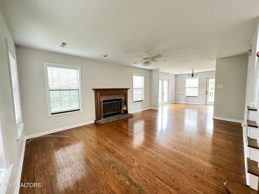 Photo of 1123 Lane Drive, Friendsville, TN 37737 (MLS # 1268023)