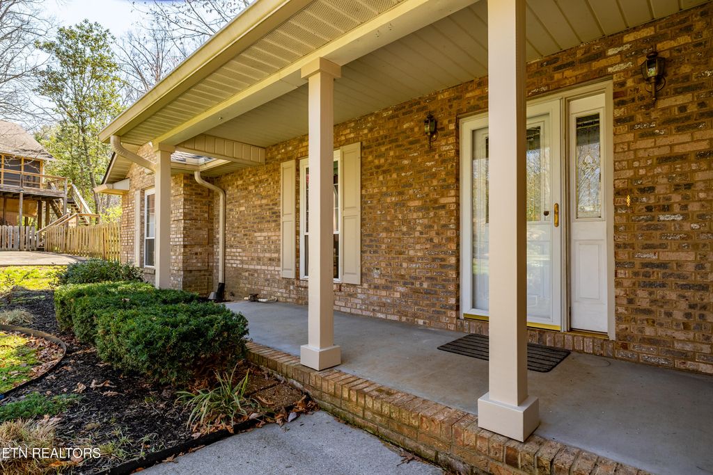 Photo of 451 Timbercreek Drive, Maryville, TN 37803 (MLS # 1332522)
