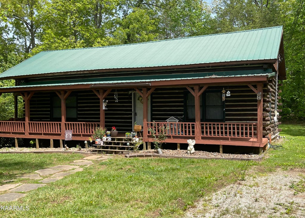 Photo of 246 Lakeview Est, Tellico Plains, TN 37385 (MLS # 1224844)