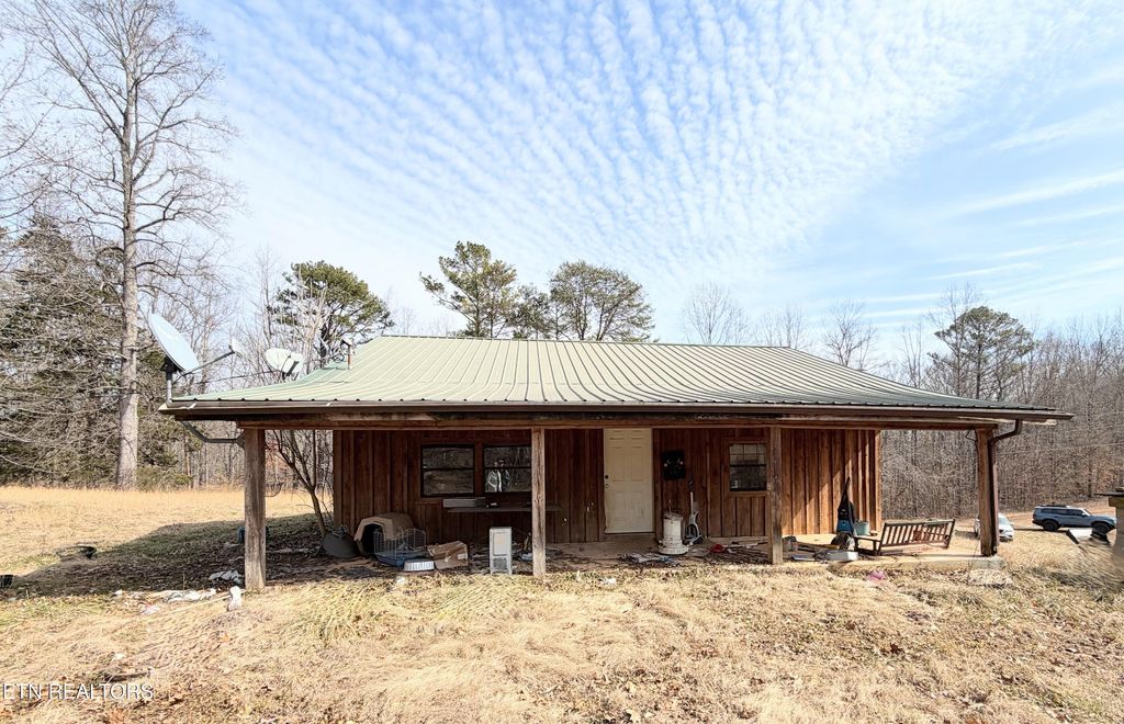 Photo of 124 Sleepy Hollow Rd, Speedwell, TN 37870 (MLS # 1345705)