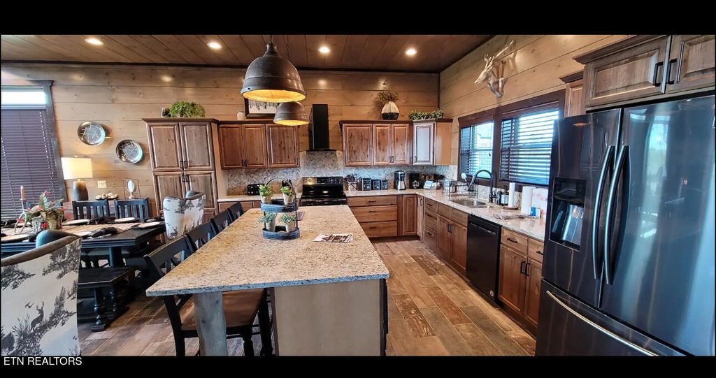 Photo of 1490 Sleepy Valley Lane, Sevierville, TN 37876 (MLS # 1319885)