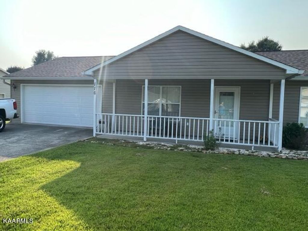 Photo of 116 Pleasant View Drive, Oliver Springs, TN 37840 (MLS # 1233568)