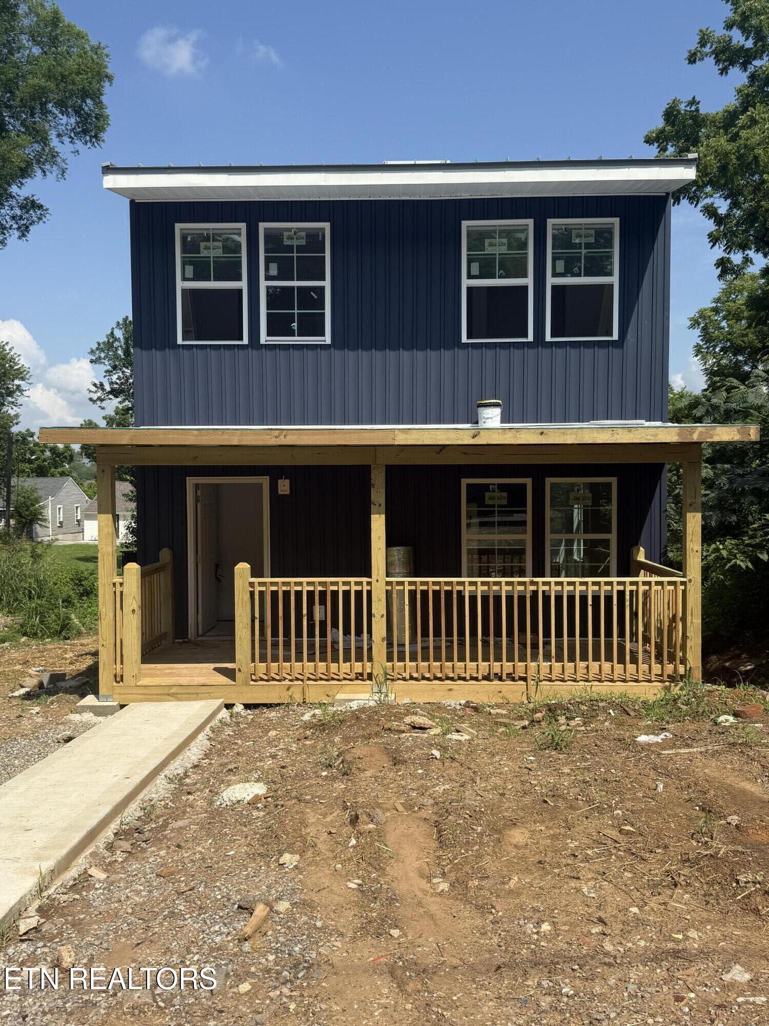 Photo 1 of 9 — 1315 Iredell Ave, Knoxville, TN 37921