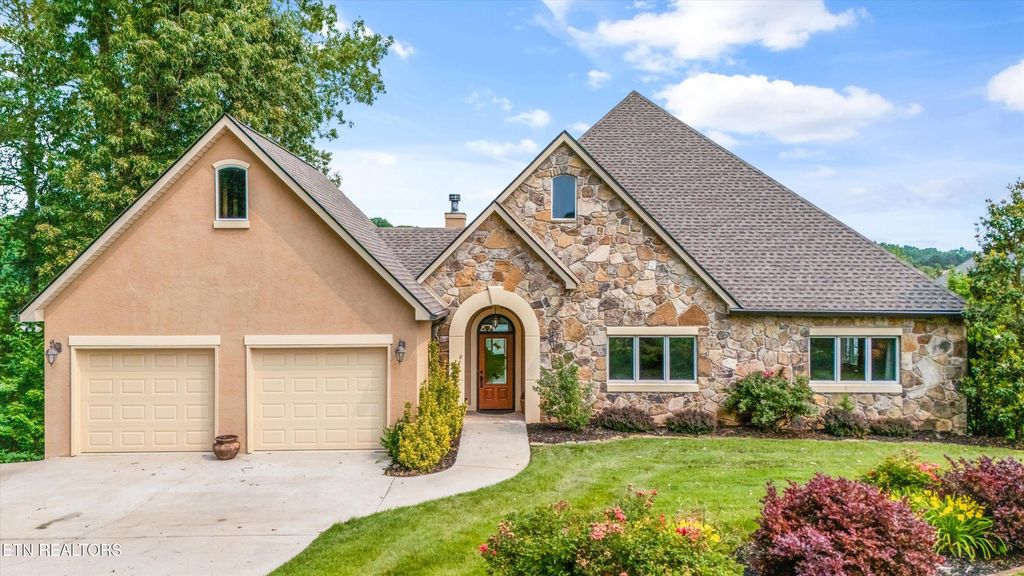 Photo of 325 Pineberry Drive, Vonore, TN 37885 (MLS # 1303110)