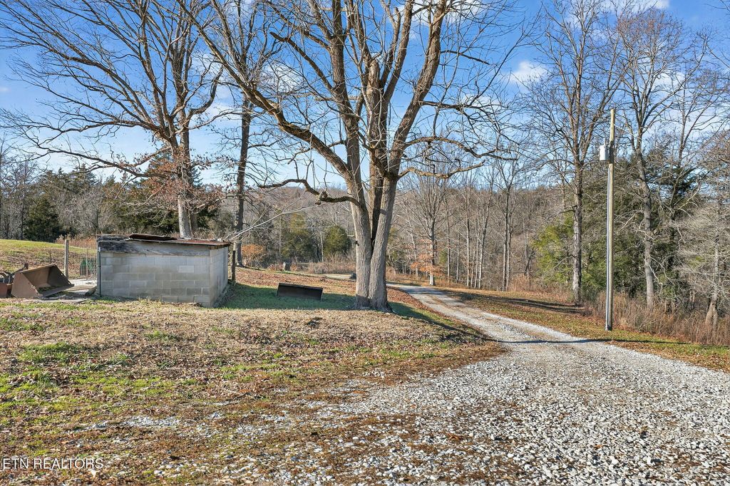 Photo of 8225 Red Hill Rd, Pall Mall, TN 38577 (MLS # 1324717)