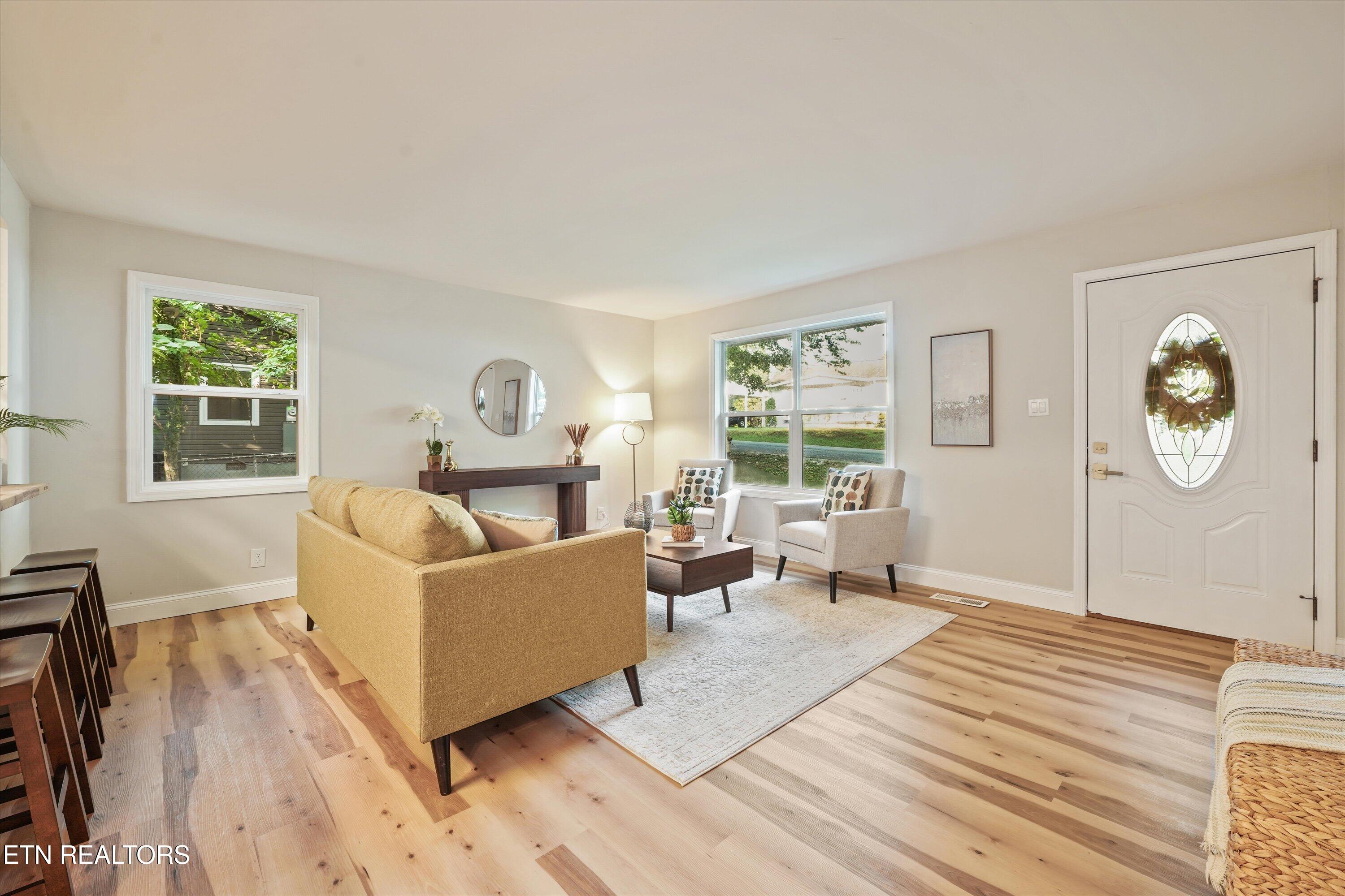 116 E Arrowwood Rd