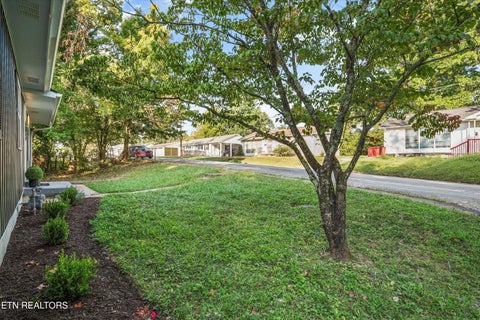 Tiny photo for 116 E Arrowwood Rd, Oak Ridge, TN 37830 (MLS # 1354831)