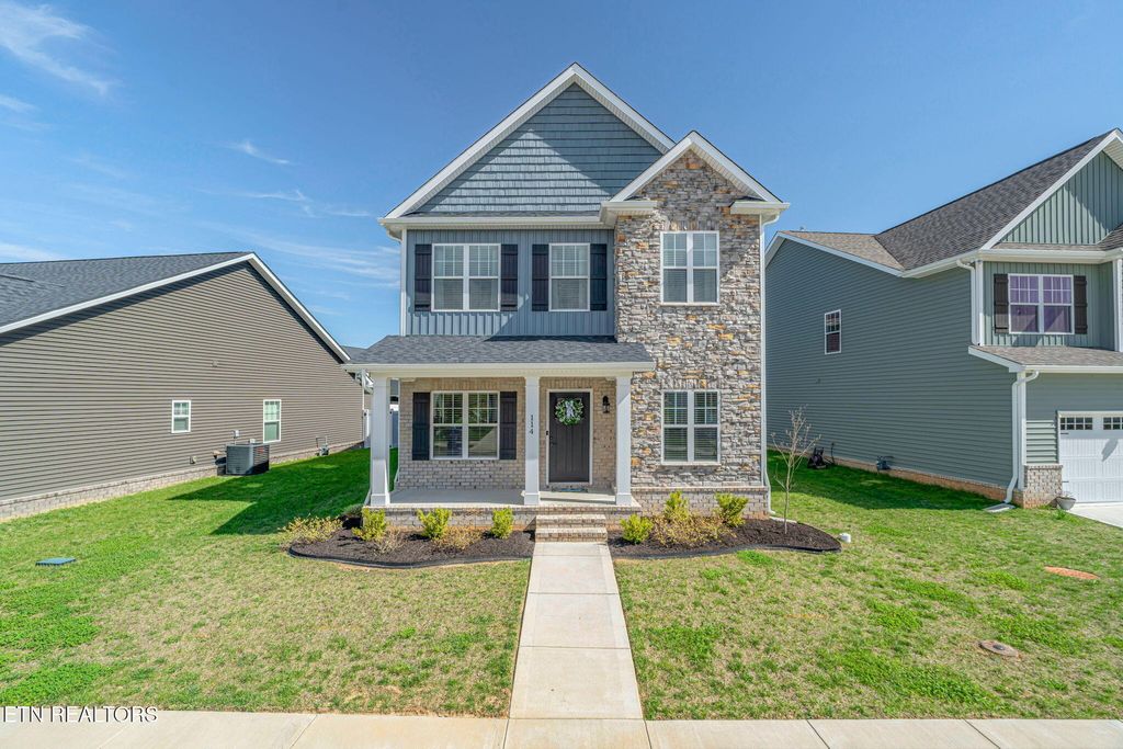 Photo of 114 Songberry St, Oak Ridge, TN 37830 (MLS # 1336643)