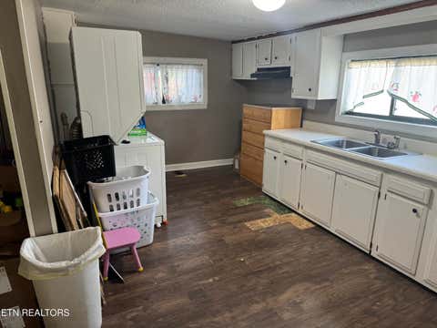 Tiny photo for 902 Rosedale Ave, Loudon, TN 37774 (MLS # 1349976)