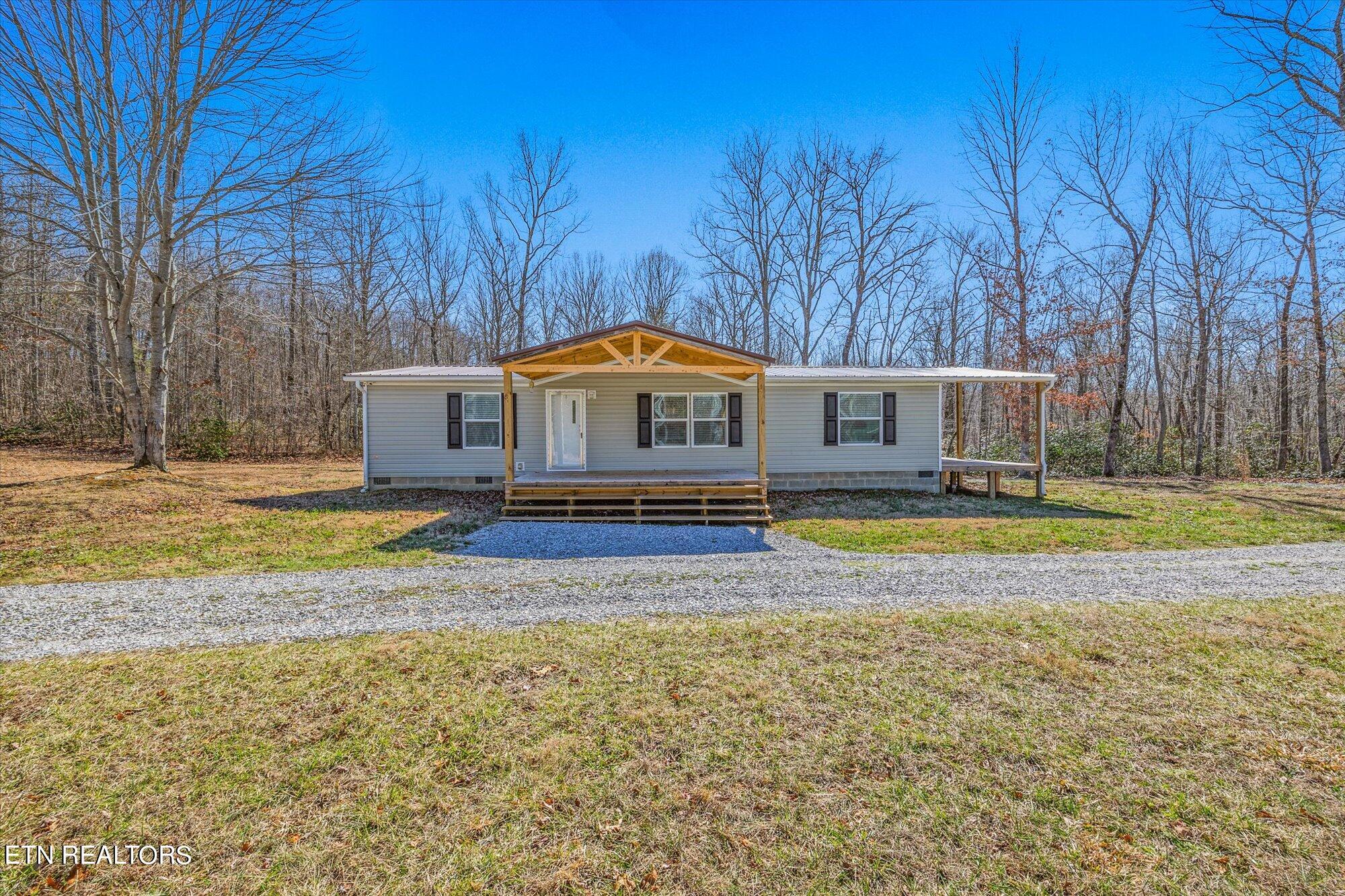 View Spencer, TN 38585 mobile home