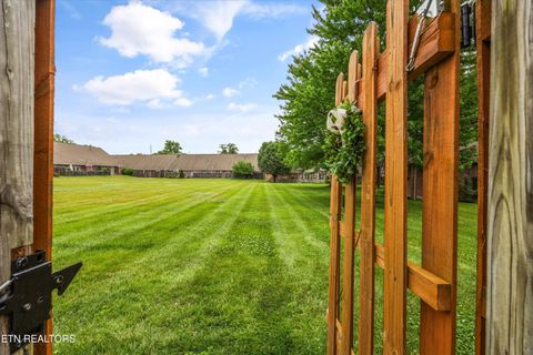 Tiny photo for 665 Farragut Commons Drive, Knoxville, TN 37934 (MLS # 1341657)