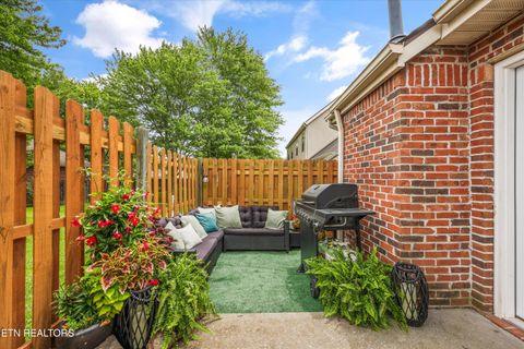 Tiny photo for 665 Farragut Commons Drive, Knoxville, TN 37934 (MLS # 1341657)