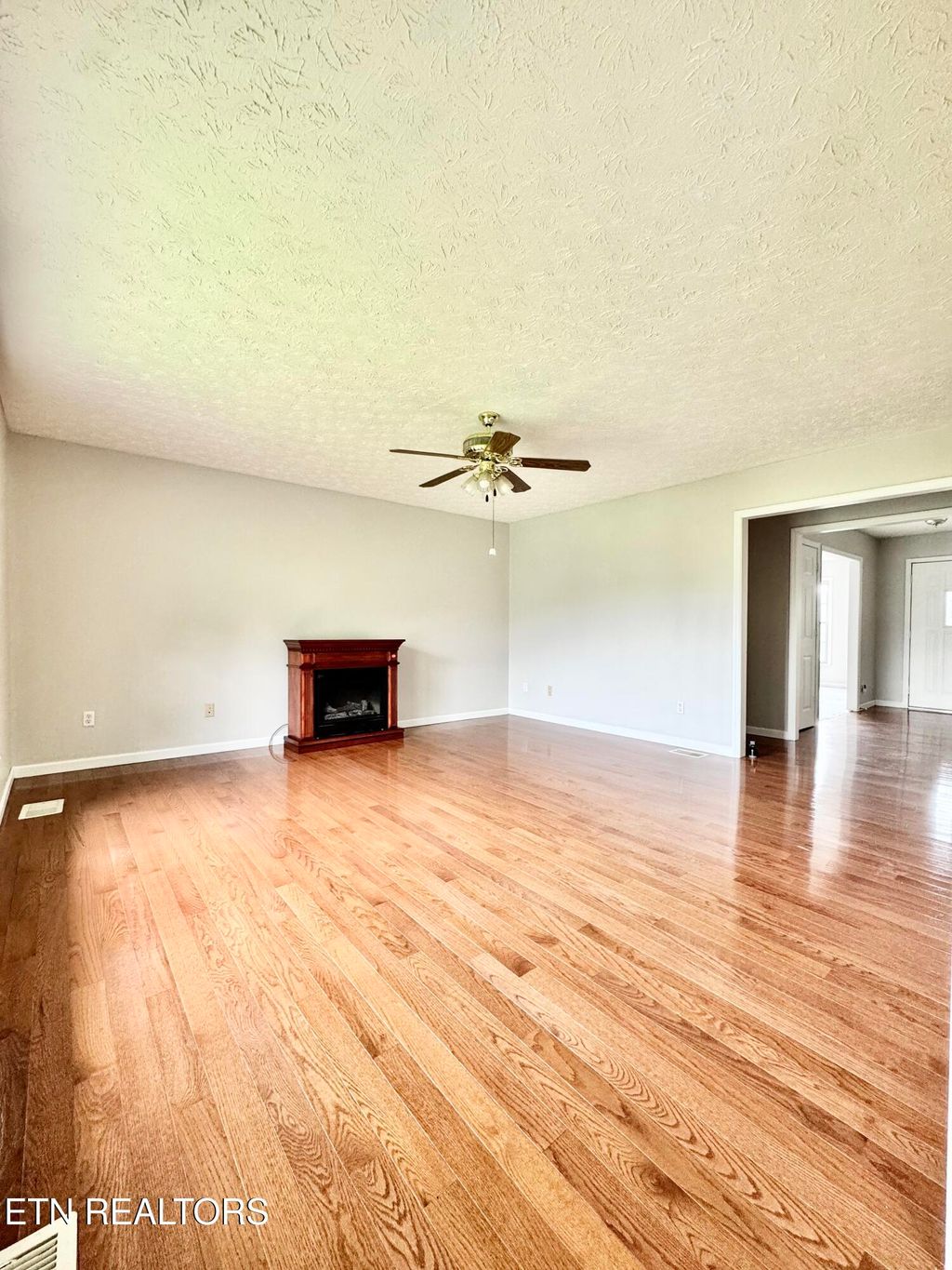 Photo of 200 Harmon Circle, New Tazewell, TN 37825 (MLS # 1301540)