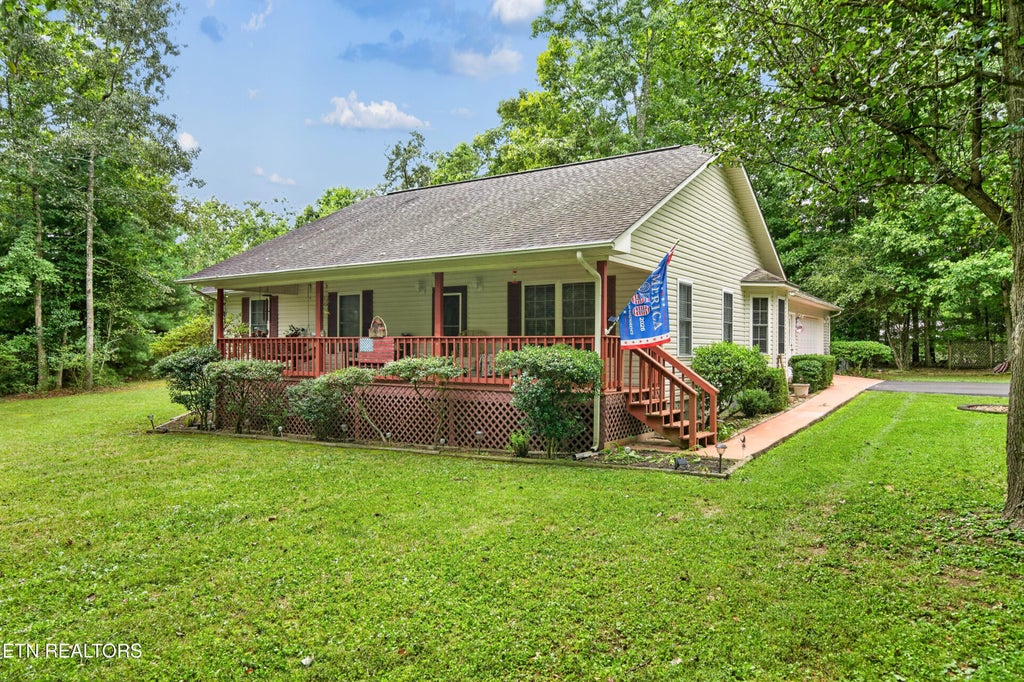 Photo of 2006 Keno Drive, Crossville, TN 38572 (MLS # 1356951)