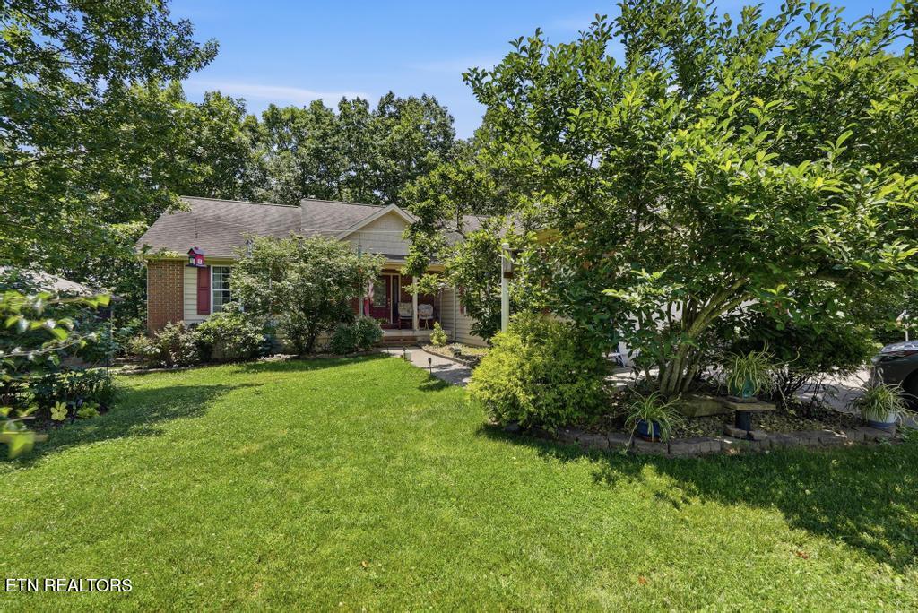 Photo 1 of 42 — 624 Lakeview Drive, Crossville, TN 38558