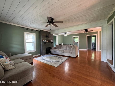Tiny photo for 314 Wheeler Ave, Jamestown, TN 38556 (MLS # 1357357)