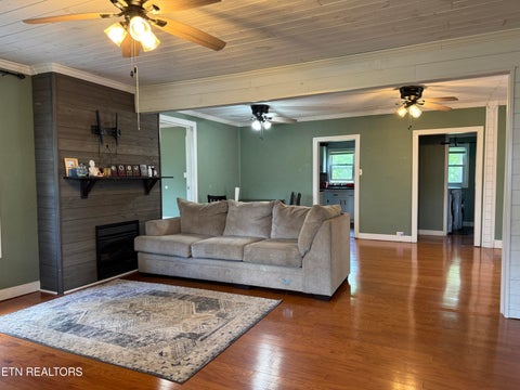 Tiny photo for 314 Wheeler Ave, Jamestown, TN 38556 (MLS # 1357357)