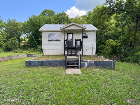 Tiny photo for 314 Wheeler Ave, Jamestown, TN 38556 (MLS # 1357357)