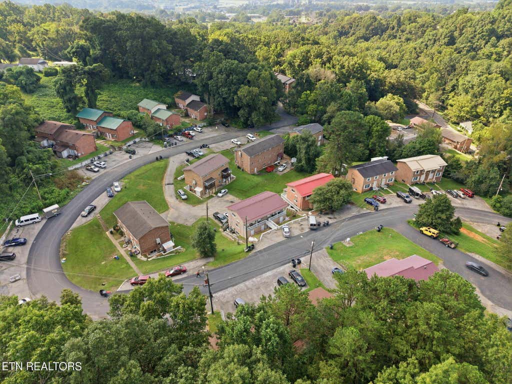 Photo of 920 Chadwick Drive, Kingsport, TN 37660 (MLS # 1352917)
