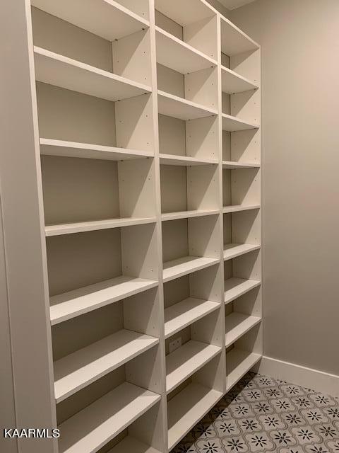 Vonore, Tennessee 37885, United States, 3 Bedrooms Bedrooms, ,3 BathroomsBathrooms,Residential,Pending,73840