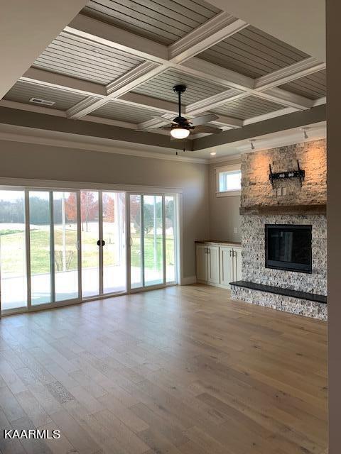 Vonore, Tennessee 37885, United States, 3 Bedrooms Bedrooms, ,3 BathroomsBathrooms,Residential,Pending,73840