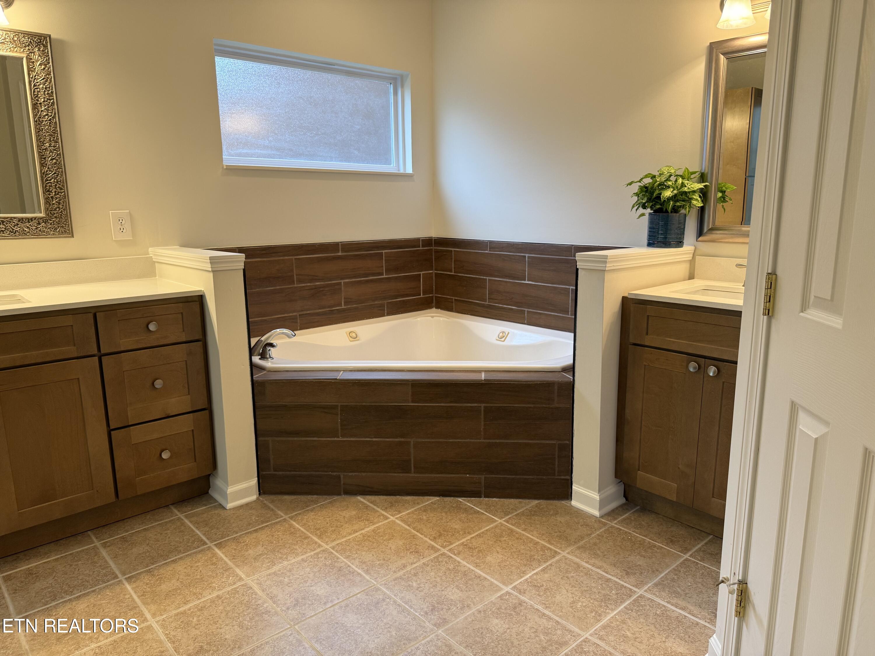 Knoxville, Tennessee 37919, United States, 3 Bedrooms Bedrooms, ,2 BathroomsBathrooms,Residential,Active,151199