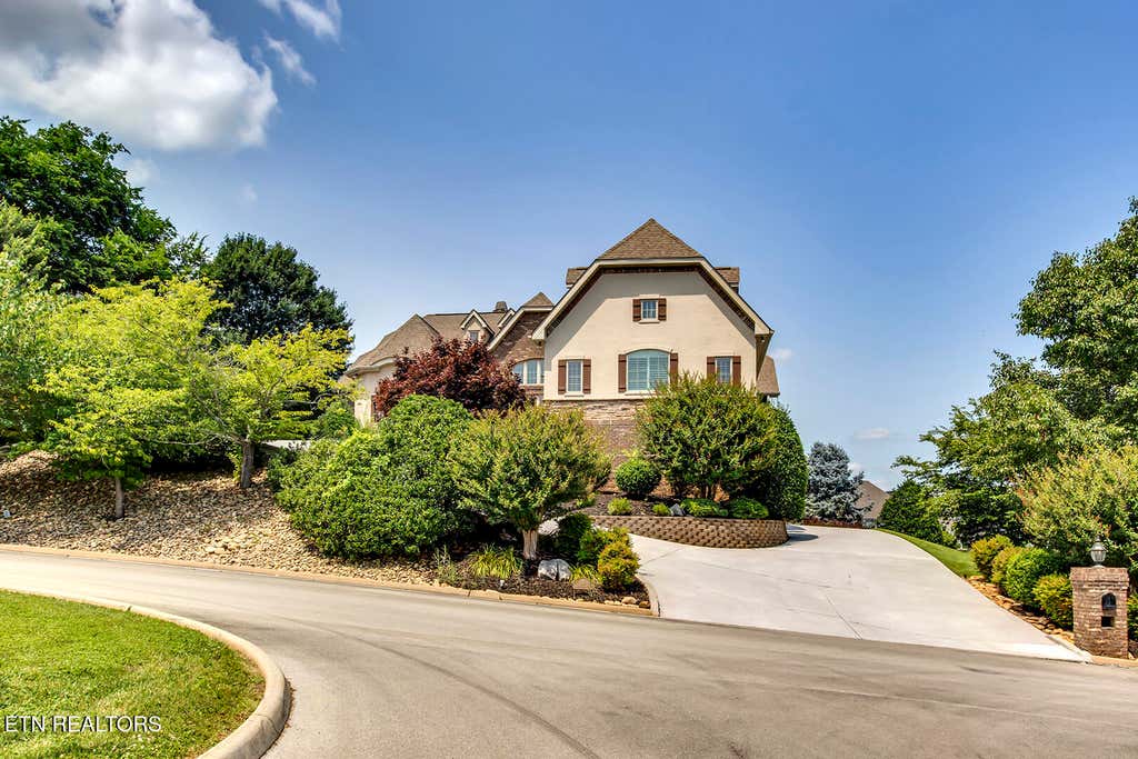 Photo of 117 Black Hawk Drive, Vonore, TN 37885 (MLS # 1350354)