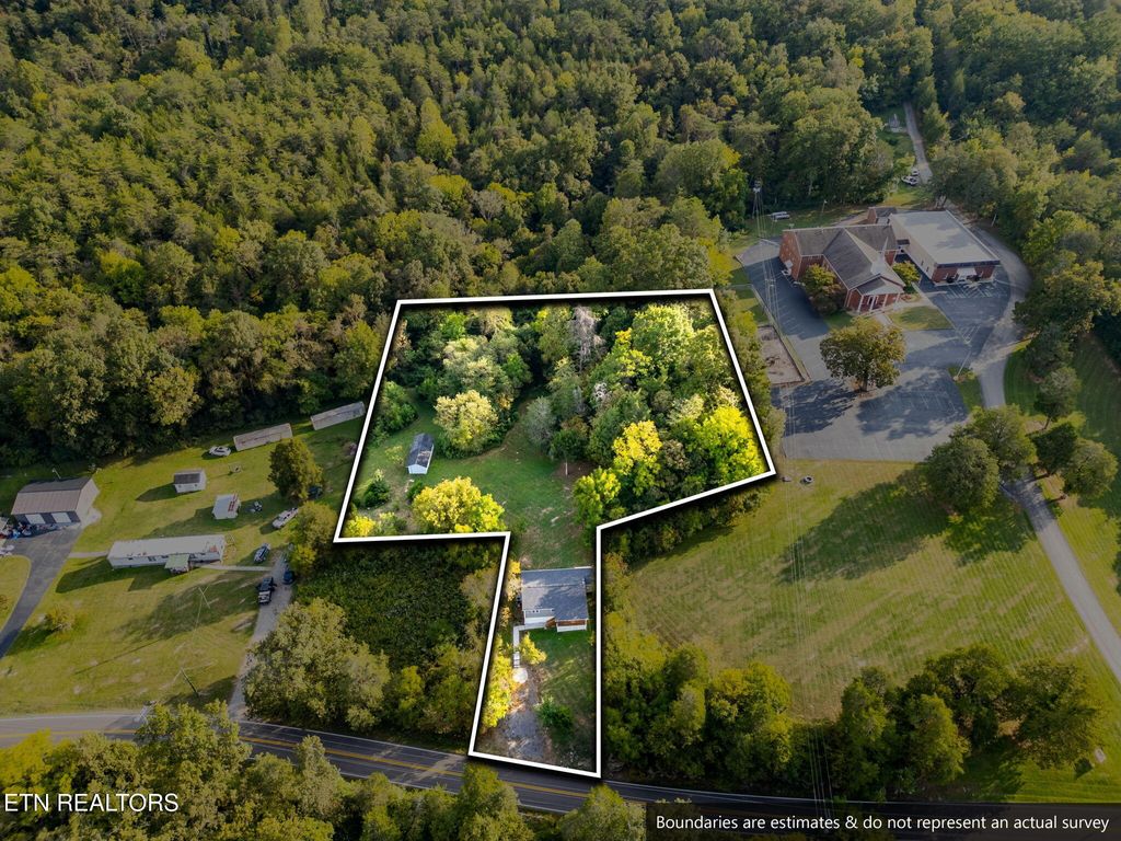 Photo of 10204 Thorn Grove Pike, Strawberry Plains, TN 37871 (MLS # 1316341)