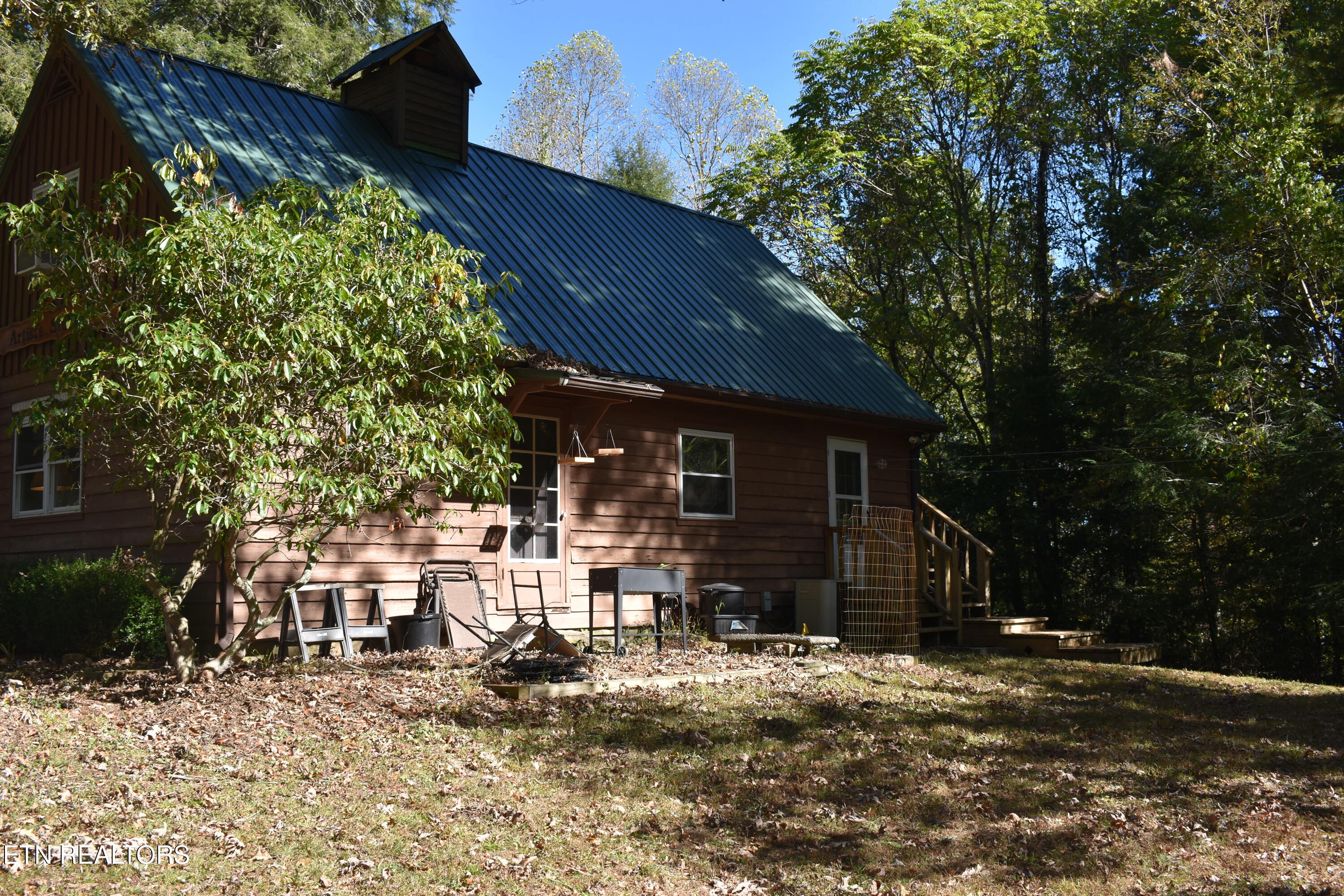 75 Campbell Lane